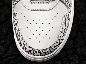 828037-016_TOE_UP.jpg
