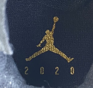 CT4954-007_insole.JPG