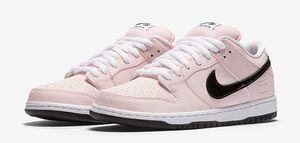 NIKE_SB_DUNK_LOW_ELITE_PINK_BOX_PAIR.jpg