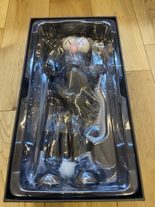 kaws_take_black_1.JPG
